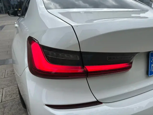 BMW 3 Series — Фото автомобиля 18