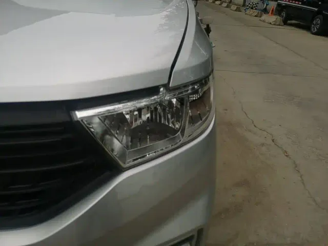 Wuling Hongguang V — Фото автомобиля 23