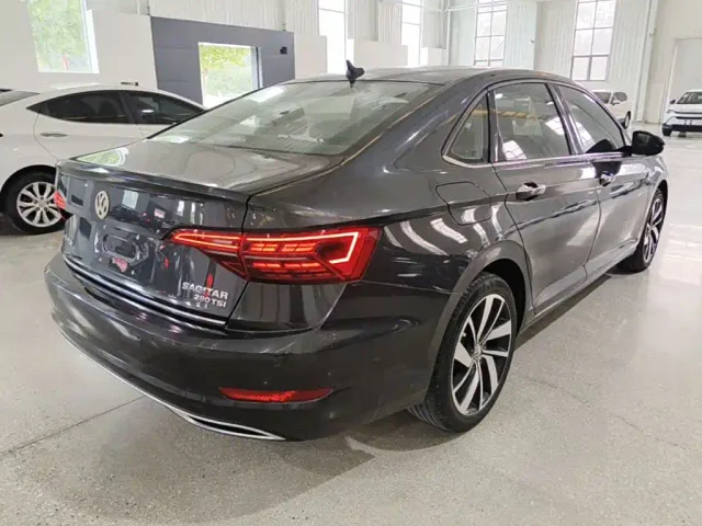Volkswagen Sagitar — Фото автомобиля 6