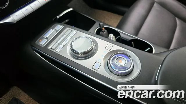 Genesis GV70 2.5T Бензин 2WD — Фото автомобиля 9