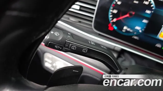 Mercedes-Benz GLE-Class — Фото автомобиля 29
