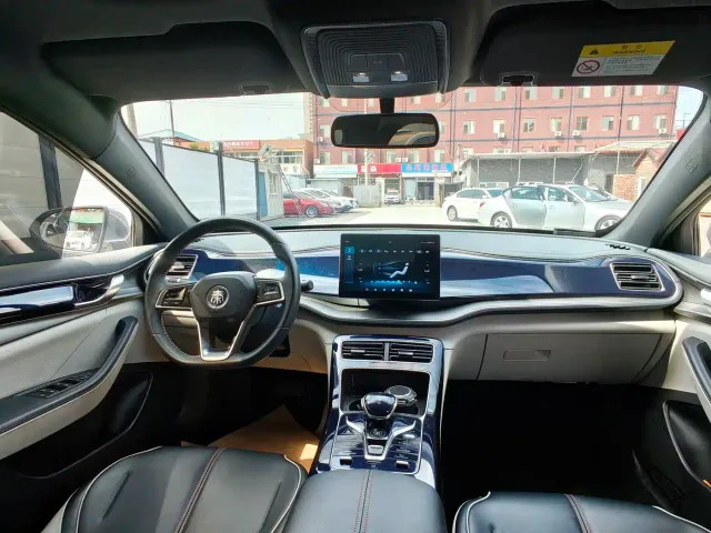 BYD Qin PLUS — Фото автомобиля 8