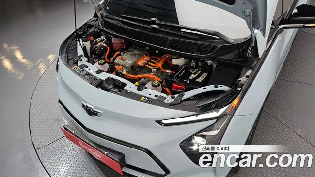 Chevrolet Bolt EV — Фото автомобиля 9