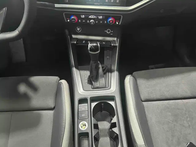 Audi Q3 — Фото автомобиля 10