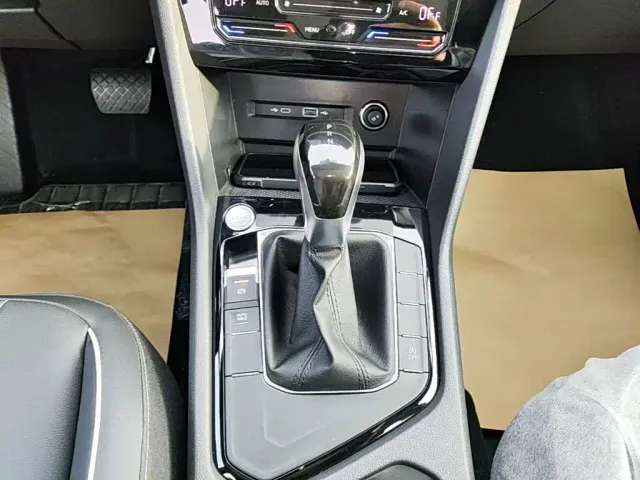 Volkswagen Tiguan L — Фото автомобиля 13