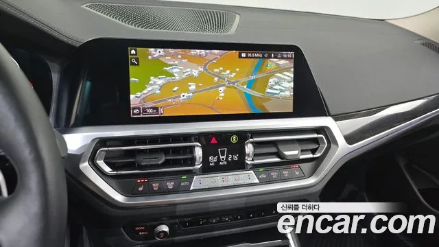 BMW 3-Series 3 серия (G20) 320i Touring Luxury — Фото автомобиля 12