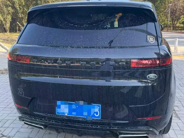 Land Rover Range Rover Sport — Фото автомобиля 3
