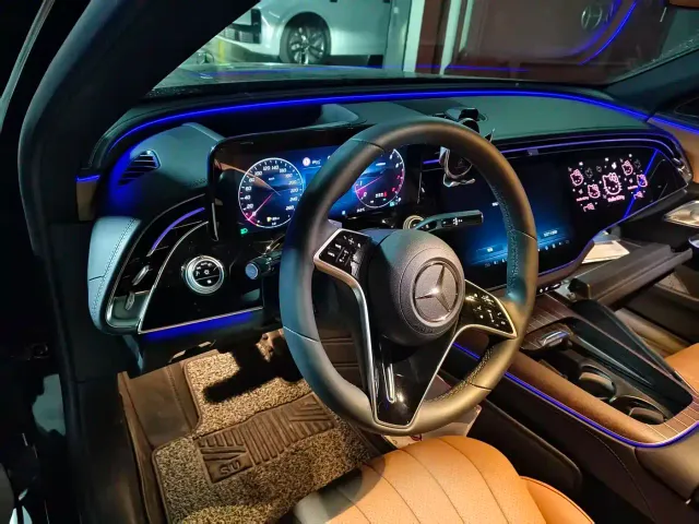 Mercedes-Benz E-Class — Фото автомобиля 5