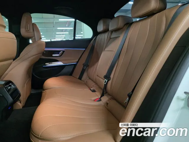 Mercedes-Benz E-Class W214 — Фото автомобиля 10