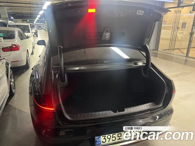 Hyundai Grandeur GN7 — Фото автомобиля 14