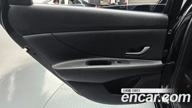Hyundai Avante CN7 — Фото автомобиля 14