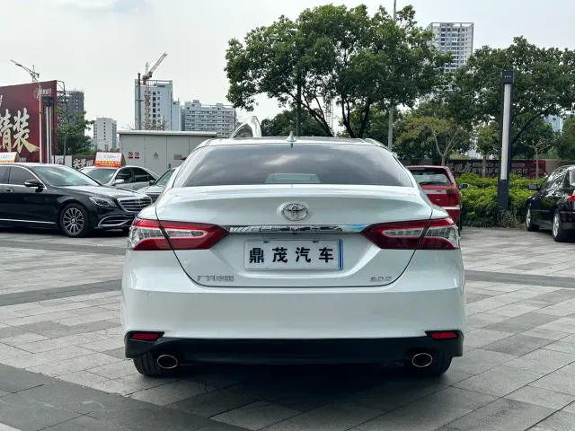 Toyota Camry — Фото автомобиля 4