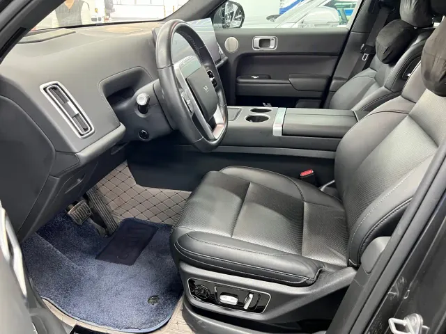Li Auto L7 — Фото автомобиля 4
