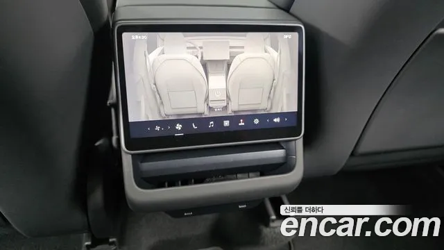 Tesla Model Y — Фото автомобиля 25