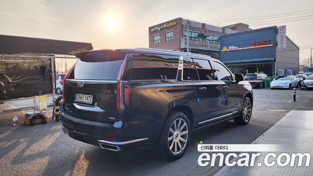 Cadillac Escalade Escalade 5 поколение — Фото автомобиля 2