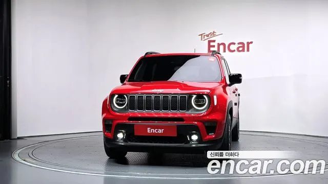 Jeep Renegade — Фото автомобиля 3