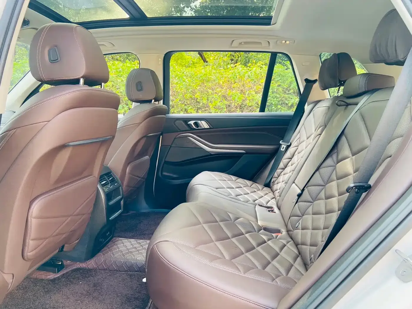 BMW BMW X5 2022 xDrive 30Li M Sport Package — Фото автомобиля 11