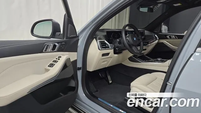 BMW X7 xDrive 40d M Sport 7 мест — Фото автомобиля 10