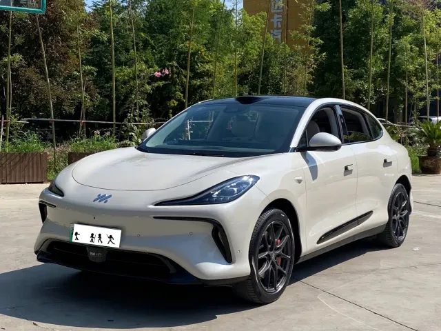 Фотография автомобиля — IM Motors LS6
