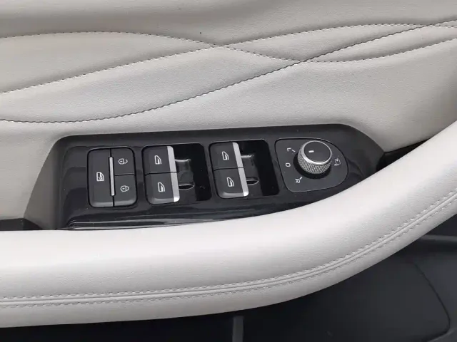 Geely Xingyue L — Фото автомобиля 9
