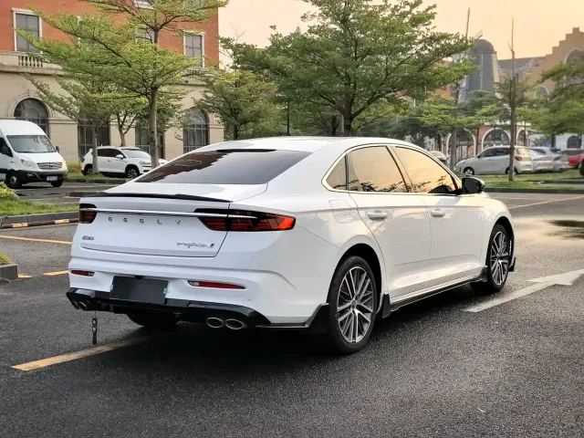 Geely Xingrui — Фото автомобиля 14