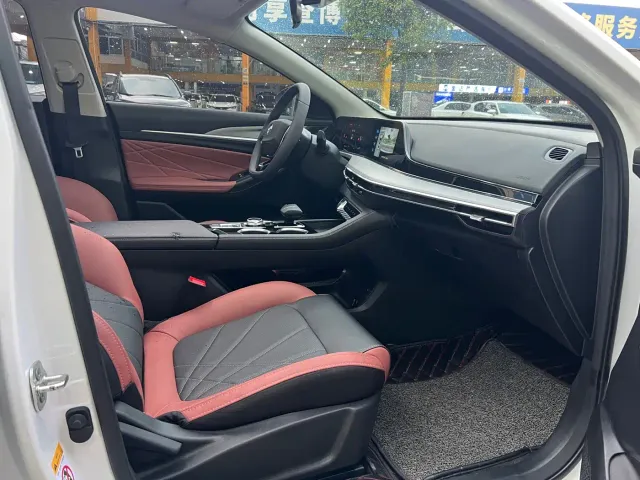 Changan Eado — Фото автомобиля 18