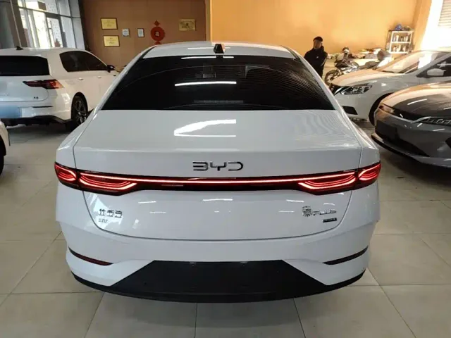 BYD Qin PLUS — Фото автомобиля 5