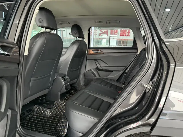 Volkswagen Tharu — Фото автомобиля 8