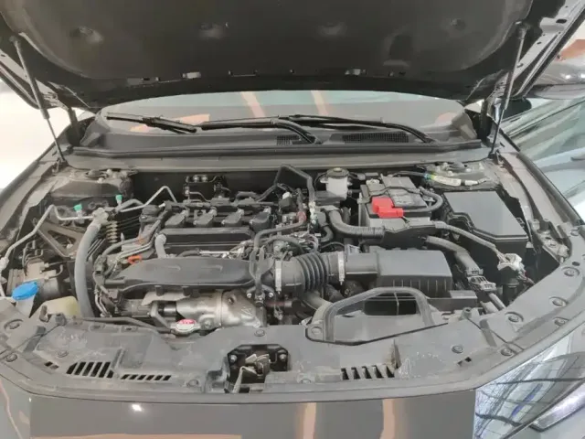 Honda Accord — Фото автомобиля 10