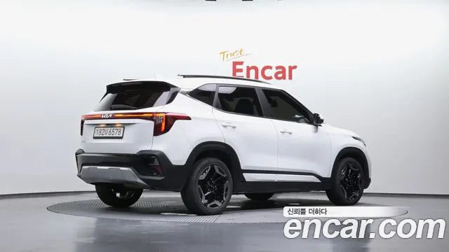 Kia Seltos Бензин 1.6 турбо 2WD — Фото автомобиля 2