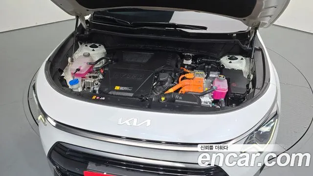Kia Niro The All New Niro Signature — Фото автомобиля 6