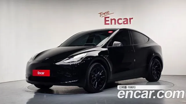 Фотография автомобиля — Tesla Model Y