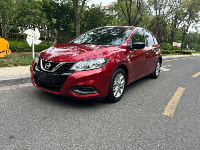 Фотография автомобиля — Nissan Tiida