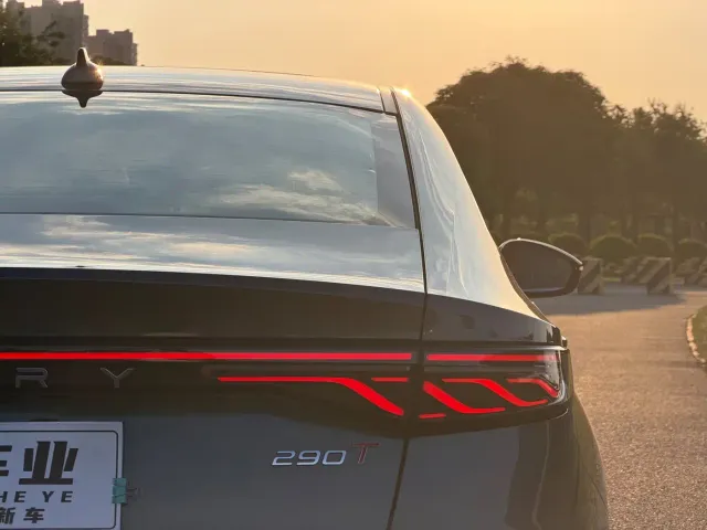Chery Arrizo 8 PRO — Фото автомобиля 10