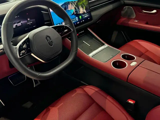 Aito M5 — Фото автомобиля 4