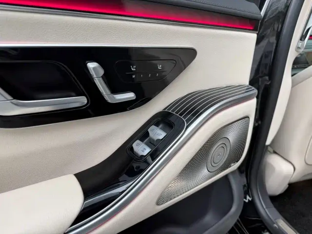 Mercedes-Benz S-Class — Фото автомобиля 11