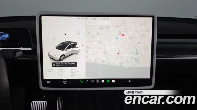 Tesla Model Y — Фото автомобиля 13