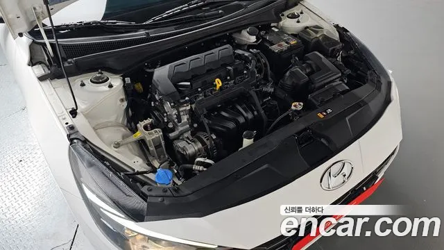 Hyundai AVANTE Avante (CN7) — Фото автомобиля 5