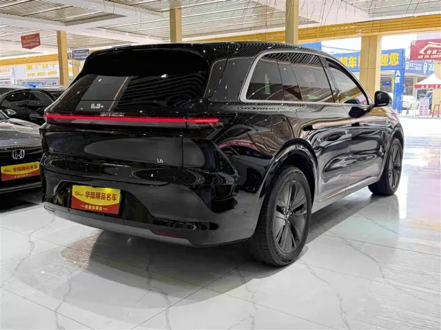 Li Auto L6 — Фото автомобиля 6