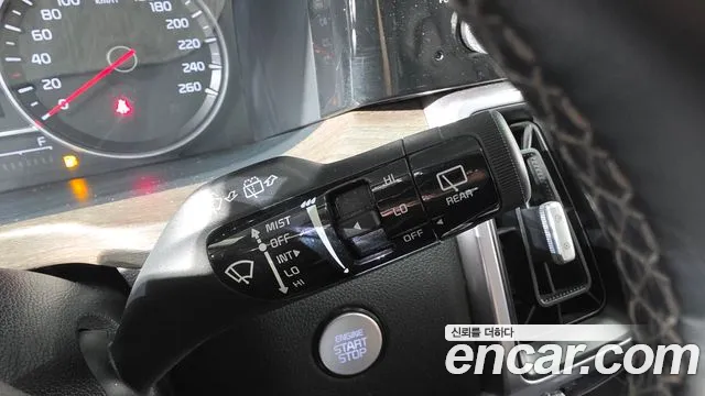 Kia Sorento Sorento 4-е поколение Бензин 2.5T 2WD — Фото автомобиля 24