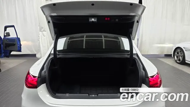 Mercedes-Benz EQE V295 — Фото автомобиля 26