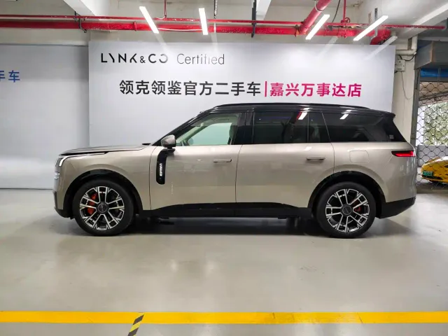Lynk & Co 900 — Фото автомобиля 13