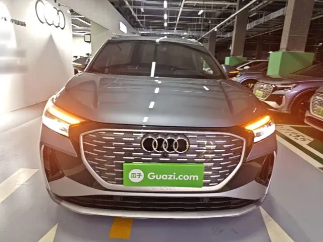 Audi Q4 e-tron — Фото автомобиля 2