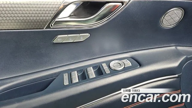 Genesis GV80 — Фото автомобиля 26