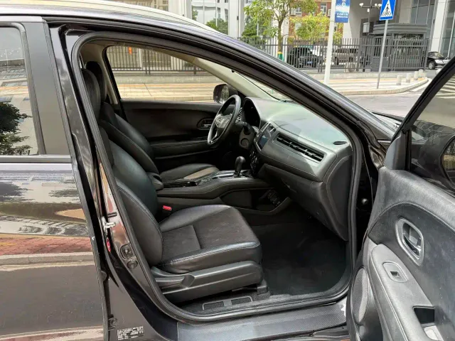 Honda Vezel — Фото автомобиля 12