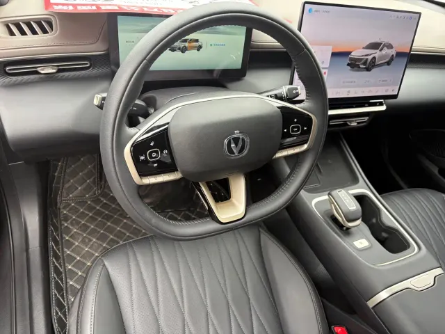 Changan Eado — Фото автомобиля 4