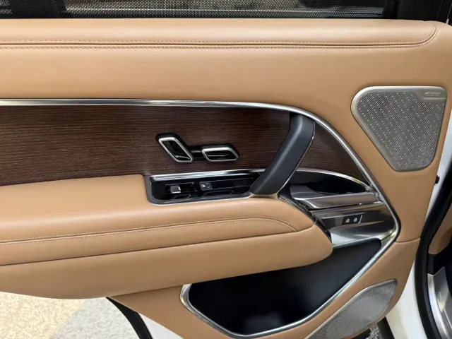 Land Rover Range Rover — Фото автомобиля 10
