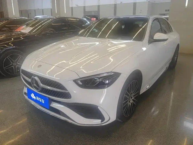 Фотография автомобиля — Mercedes-Benz C-Class
