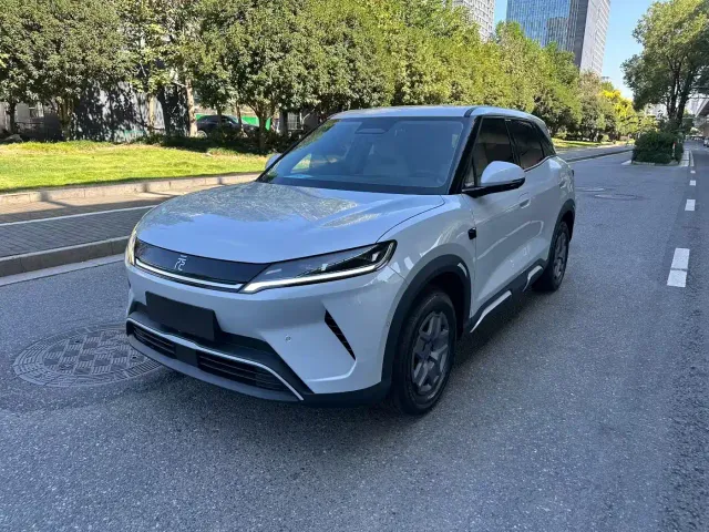 Фотография автомобиля — BYD Yuan UP