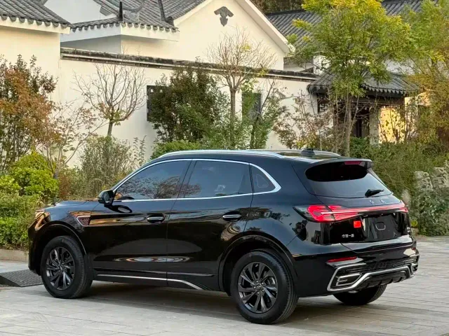 Hongqi HS5 — Фото автомобиля 17
